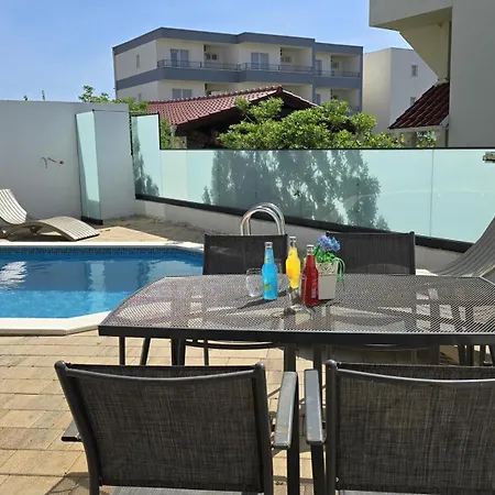 Three Floor Deluxe Pool Apartments Novalja Exterior photo