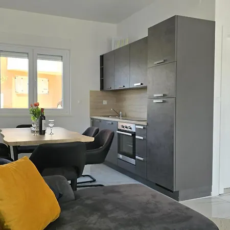 Three Floor Deluxe Pool Apartments Novalja Room photo