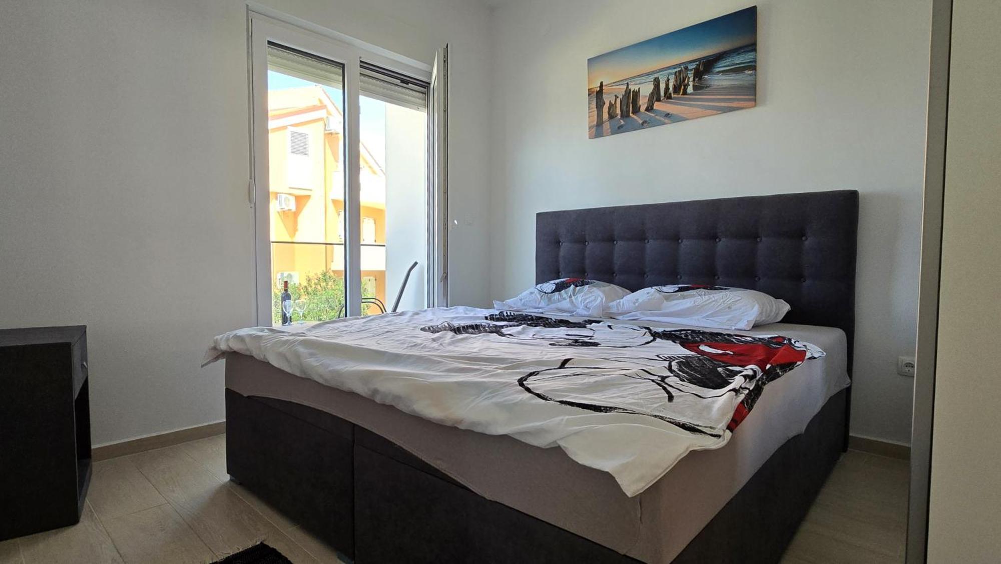 Three Floor Deluxe Pool Apartment