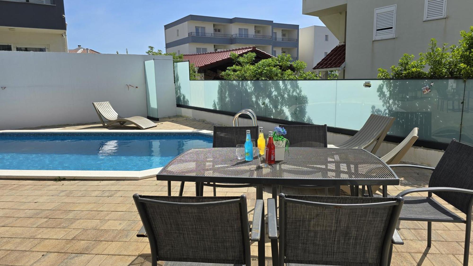 Three Floor Deluxe Pool Novalja