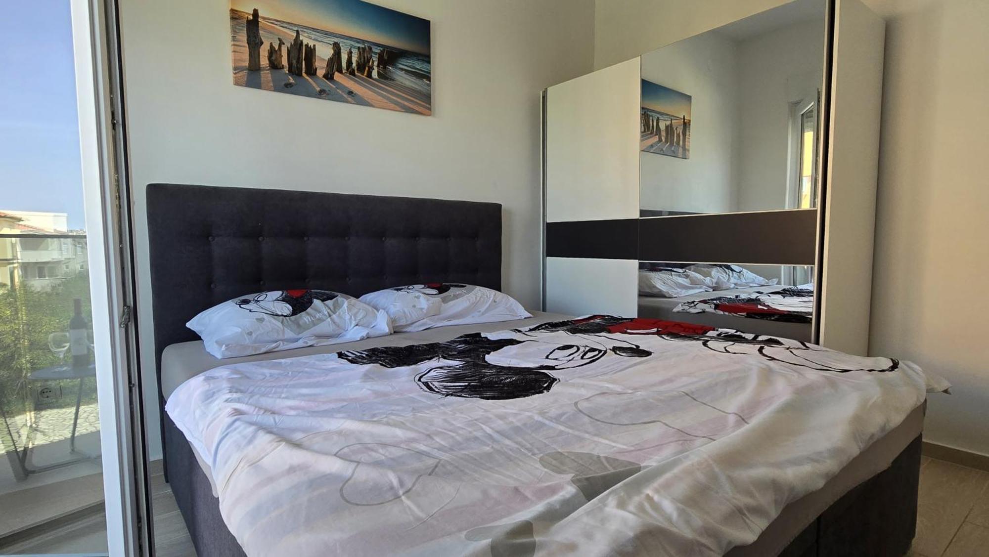 Three Floor Deluxe Pool Apartment Novalja