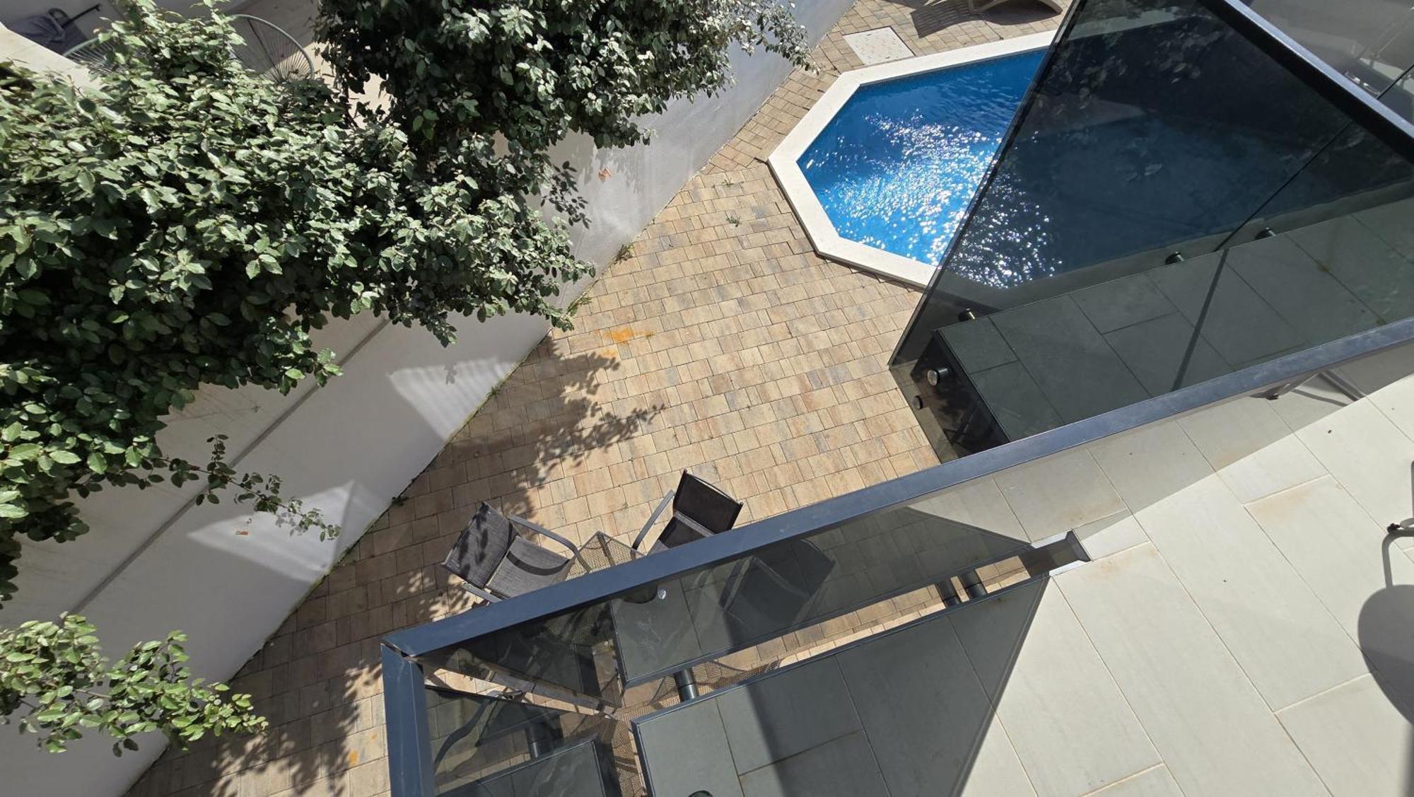 Apartment Three Floor Deluxe Pool *